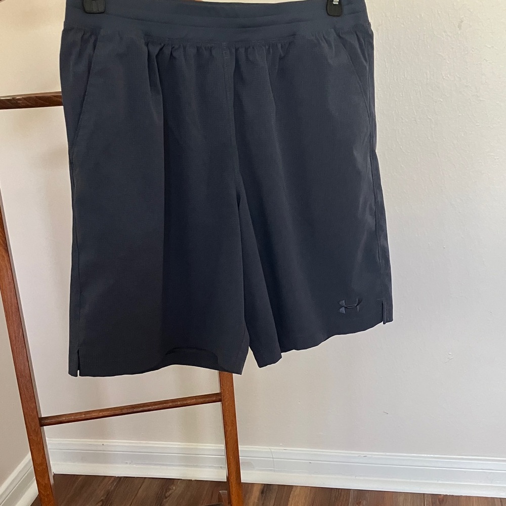 Under Armour Men's Dark Gray Athletic Shorts